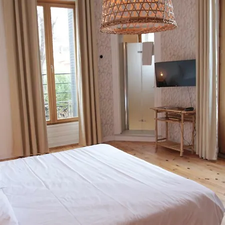 Eclosion Chateau & Restaurant Hotel