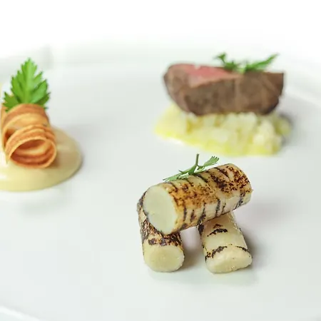 Eclosion Chateau & Restaurant