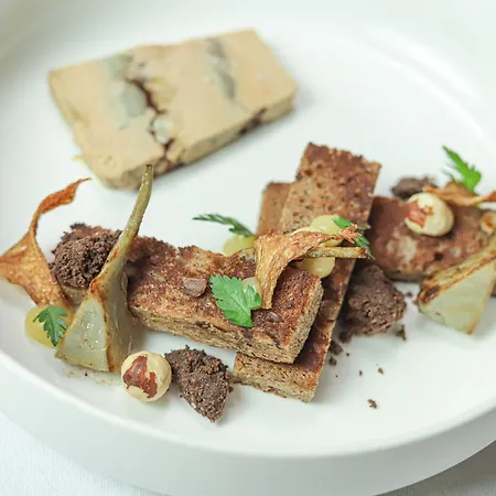 Eclosion Chateau & Restaurant Отель