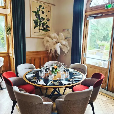Eclosion Chateau & Restaurant 3*