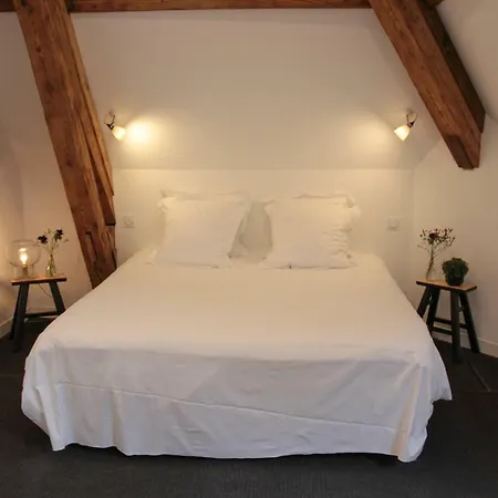 Eclosion Chateau & Restaurant 3*